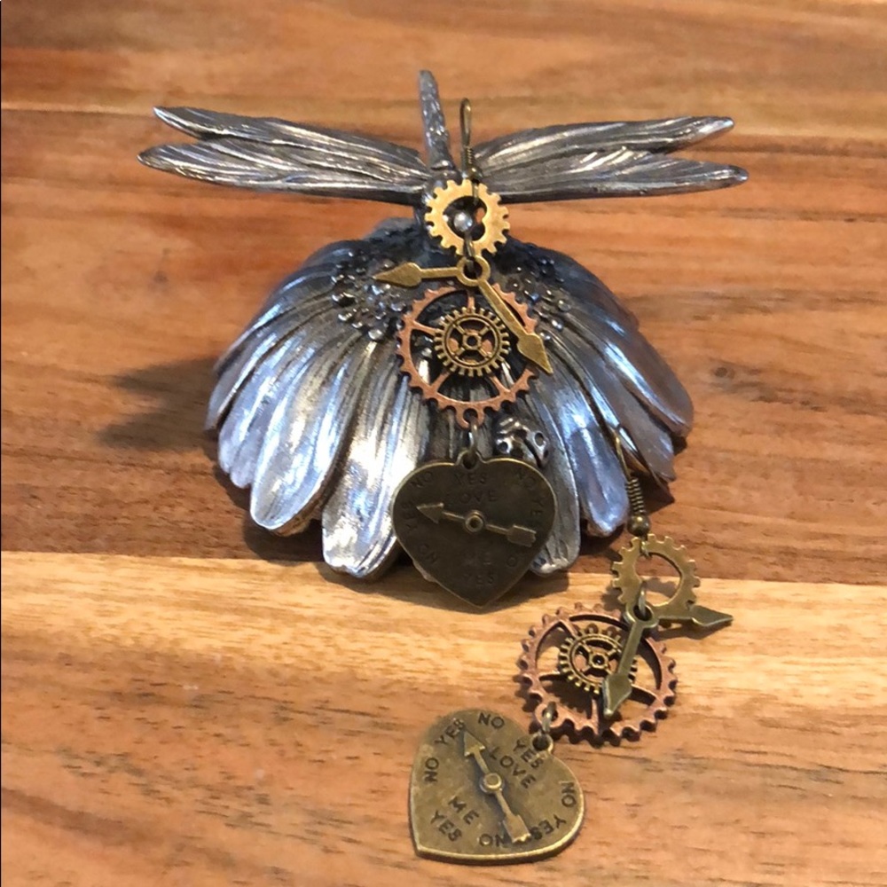 Steampunk Gear style earrings with heart compass